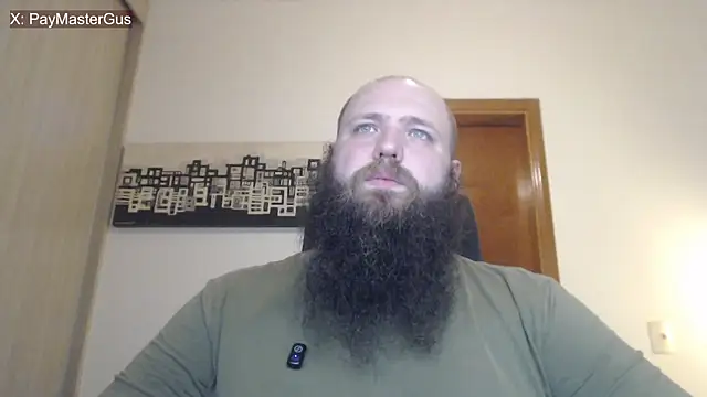 Snapshot of PayMasterGus chatting on 04/11/26, 12:04 PayMasterGus online show from 04/11/26, 12:04