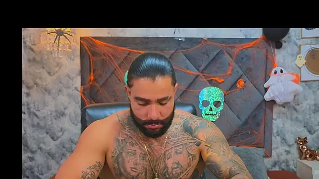 Snapshot of Apolo_rousse1 chatting on 10/27/25, 10:14 Apolo rousse1 online show from 10/27/25, 10:14