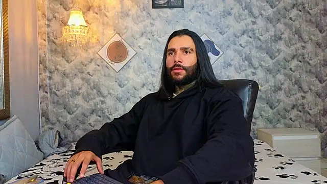 Apolo rousse1 online show from 01/11/26, 08:03