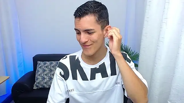 Matiius18 online show from 10/07/25, 01:52