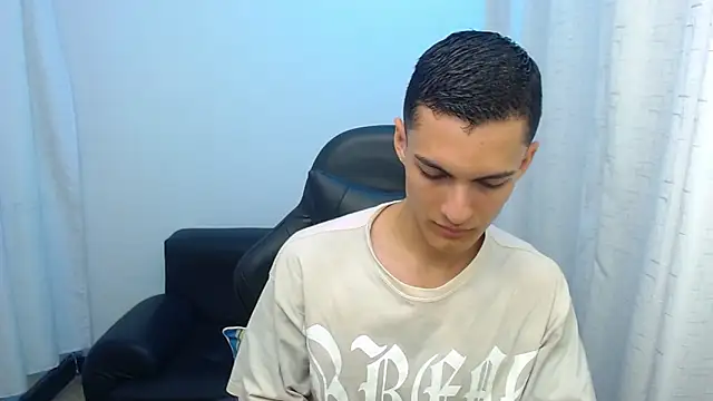 Matiius18 online show from 04/10/26, 02:11