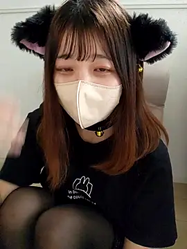 Snapshot of Sakura-japanese- chatting on 10/11/25, 12:10 Sakura-japanese- online show from 10/11/25, 12:10