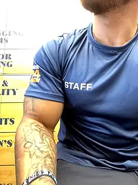 Snapshot of mason_fit chatting on 09/23/25, 03:26 mason fit online show from 09/23/25, 03:26