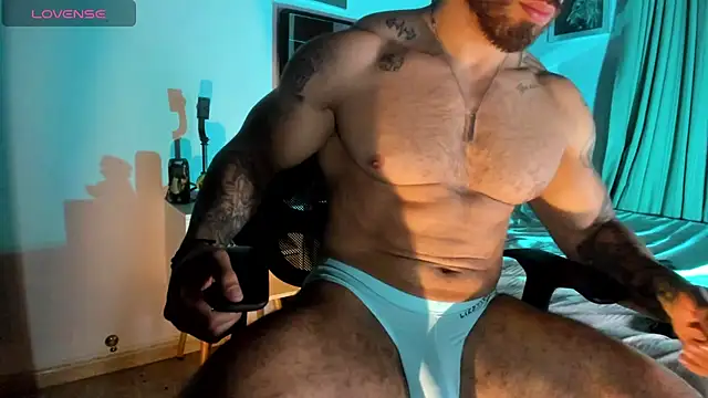 Snapshot of mason_fit chatting on 10/22/25, 04:24 mason fit online show from 10/22/25, 04:24