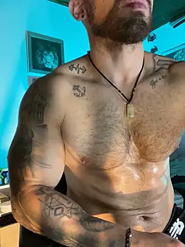 Snapshot of mason_fit chatting on 10/27/25, 11:52 mason fit online show from 10/27/25, 11:52