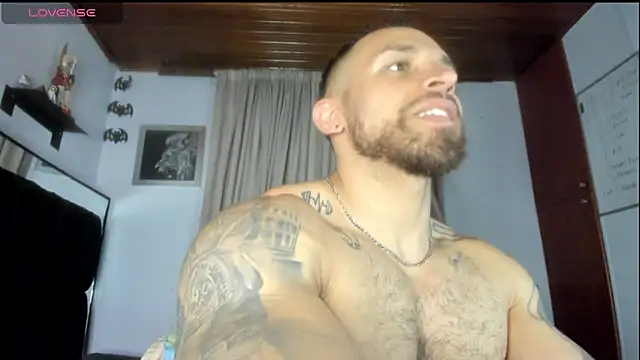 Snapshot of mason_fit chatting on 04/10/26, 02:06 mason fit online show from 04/10/26, 02:06