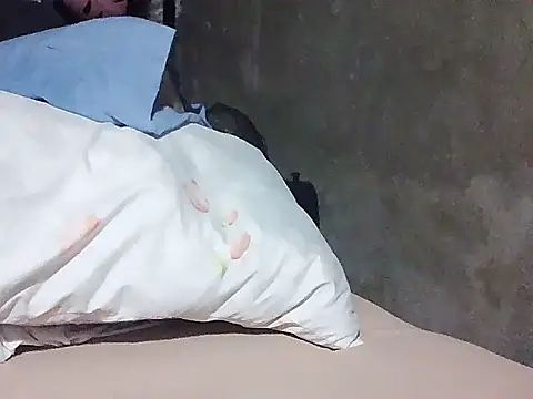 Snapshot of Mayumie05 chatting on 09/21/25, 08:32 Mayumie05 online show from 09/21/25, 08:32