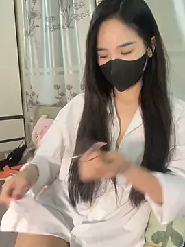 Snapshot of Dior_baby chatting on 10/02/25, 06:42 Dior baby online show from 10/02/25, 06:42