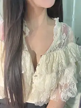 Snapshot of Dior_baby chatting on 11/11/25, 03:39 Dior baby online show from 11/11/25, 03:39