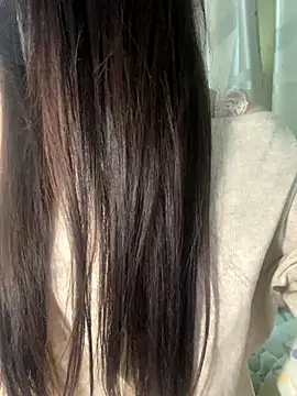 Snapshot of Dior_baby chatting on 11/14/25, 04:00 Dior baby online show from 11/14/25, 04:00