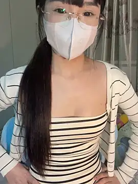 Snapshot of Dior_baby chatting on 12/19/25, 01:56 Dior baby online show from 12/19/25, 01:56