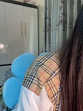 Snapshot of Dior_baby chatting on 12/23/25, 04:54 Dior baby online show from 12/23/25, 04:54