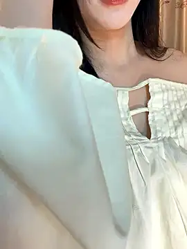 Snapshot of Dior_baby chatting on 03/17/26, 02:49 Dior baby online show from 03/17/26, 02:49