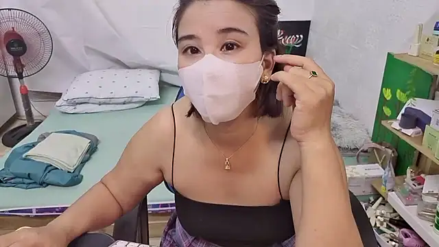 Snapshot of MichiLovely chatting on 10/03/25, 11:35 MichiLovely online show from 10/03/25, 11:35