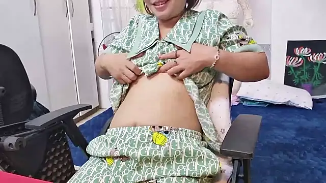 MichiLovely online show from 11/07/25, 10:32