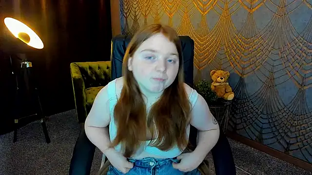 Snapshot of KattyRose8 chatting on 07/21/26, 05:43 KattyRose8 online show from 07/21/26, 05:43