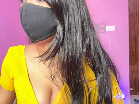 Snapshot of Neha18 chatting on 06/08/26, 05:24 Neha18 online show from 06/08/26, 05:24