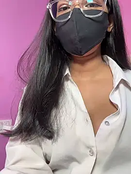 Snapshot of Neha18 chatting on 06/23/26, 01:53 Neha18 online show from 06/23/26, 01:53