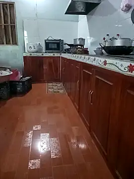 Sweet-Berry89 online show from 10/31/25, 03:40