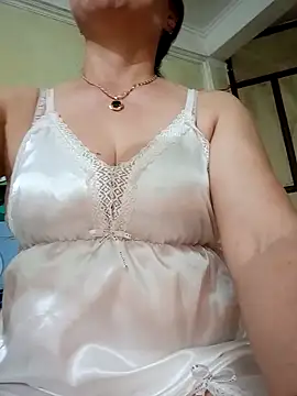 Kim-Anhh online show from 10/09/25, 07:50