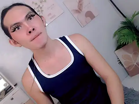 Snapshot of Pinkyweb_03 chatting on 03/23/26, 02:15 Pinkyweb 03 online show from 03/23/26, 02:15