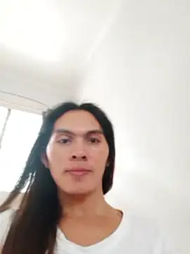 Snapshot of Pinkyweb_03 chatting on 04/11/26, 07:45 Pinkyweb 03 online show from 04/11/26, 07:45