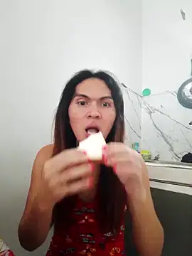 Snapshot of Pinkyweb_03 chatting on 04/23/26, 03:52 Pinkyweb 03 online show from 04/23/26, 03:52