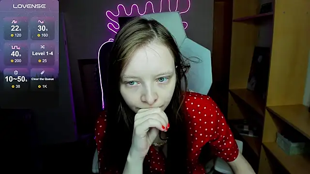 AliceHaris online show from 11/10/25, 03:27