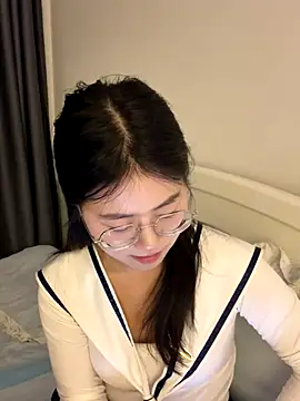 Ella-A9 online show from 09/24/25, 06:22