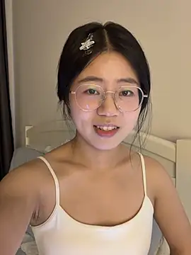 Ella-A9 online show from 09/25/25, 06:50