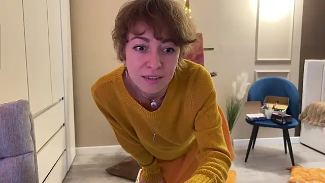 daniellia  online show from 10/31/25, 09:21