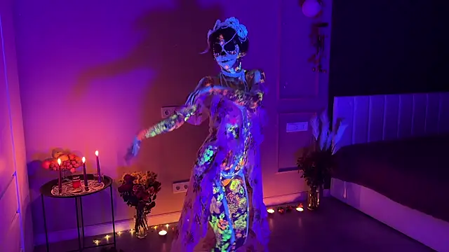 daniellia  online show from 11/01/25, 03:03