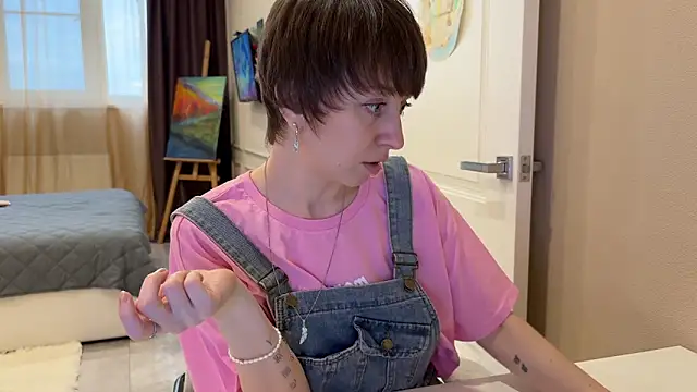 Snapshot of daniellia_ chatting on 03/27/26, 02:17 daniellia online show from 03/27/26, 02:17