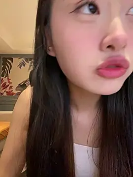 Snapshot of MengMeng0515 chatting on 04/08/26, 01:55 MengMeng0515 online show from 04/08/26, 01:55