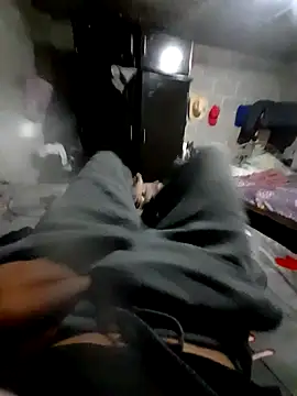 Snapshot of jann1900 chatting on 11/26/25, 03:07 jann1900 online show from 11/26/25, 03:07