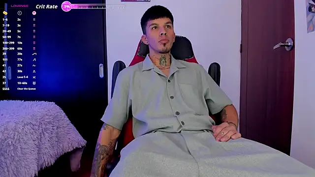 Snapshot of Savajelust chatting on 10/01/25, 01:39 Savajelust online show from 10/01/25, 01:39