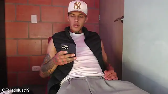 Savajelust online show from 02/17/26, 04:35