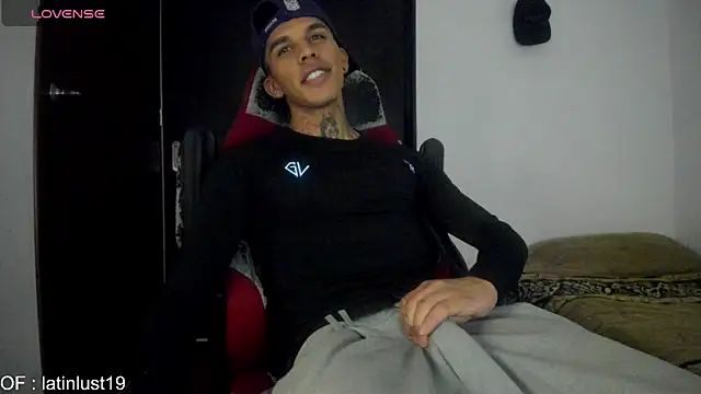 Snapshot of Savajelust chatting on 03/30/26, 07:26 Savajelust online show from 03/30/26, 07:26