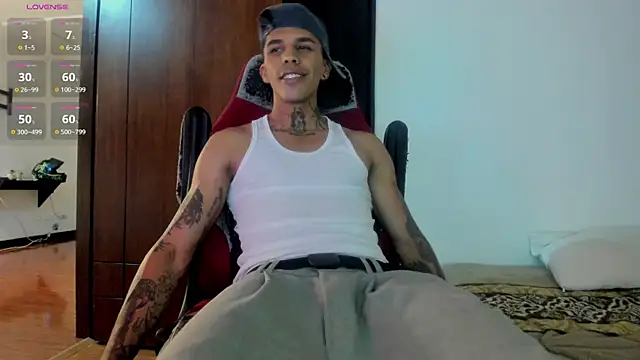 Snapshot of Savajelust chatting on 04/07/26, 03:29 Savajelust online show from 04/07/26, 03:29