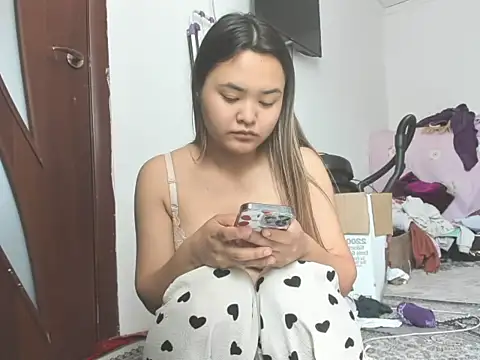 Snapshot of saika_blush chatting on 04/07/26, 07:53 saika blush online show from 04/07/26, 07:53