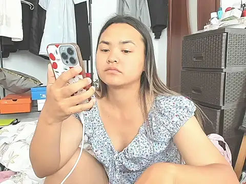 Snapshot of saika_blush chatting on 07/10/26, 03:22 saika blush online show from 07/10/26, 03:22