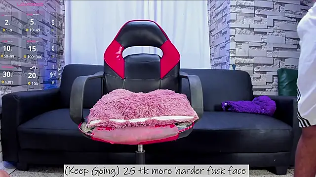 Snapshot of Crazy_Cult_Sex chatting on 04/01/26, 01:41 Crazy Cult Sex online show from 04/01/26, 01:41