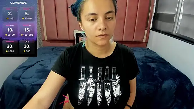 Kiara Cruz   online show from 09/26/25, 08:13