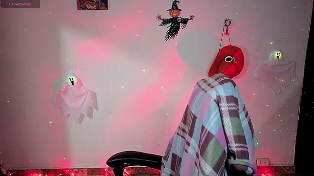 Melody Gho online show from 10/21/25, 02:07