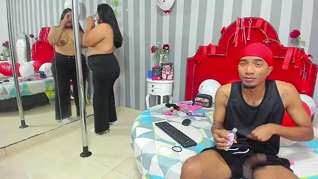 Snapshot of CaroyAndy chatting on 02/16/26, 12:45 CaroyAndy online show from 02/16/26, 12:45