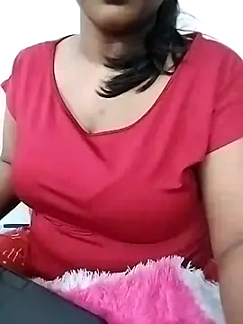 Snapshot of Shy_Peehu chatting on 07/13/26, 08:44 Shy Peehu online show from 07/13/26, 08:44