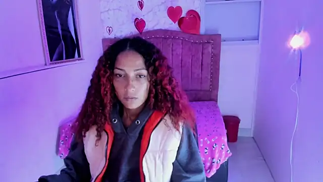 candela ruiz online show from 09/17/25, 06:09