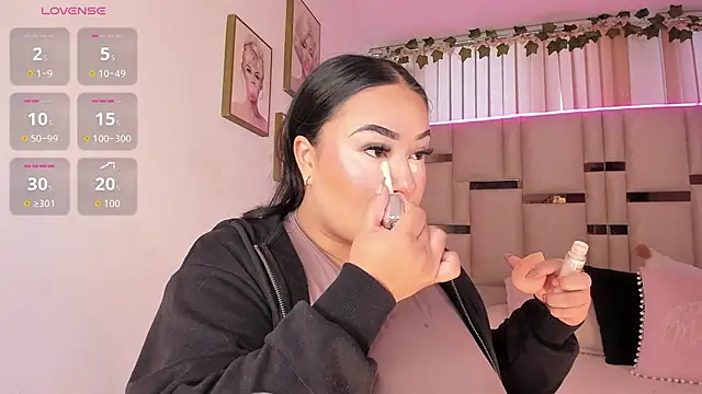 Zoey thompson online show from 11/15/25, 08:27