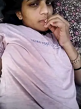 Sofia kuuu online show from 09/17/25, 11:23