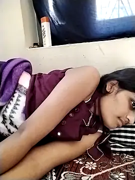 Sofia kuuu online show from 10/07/25, 05:37